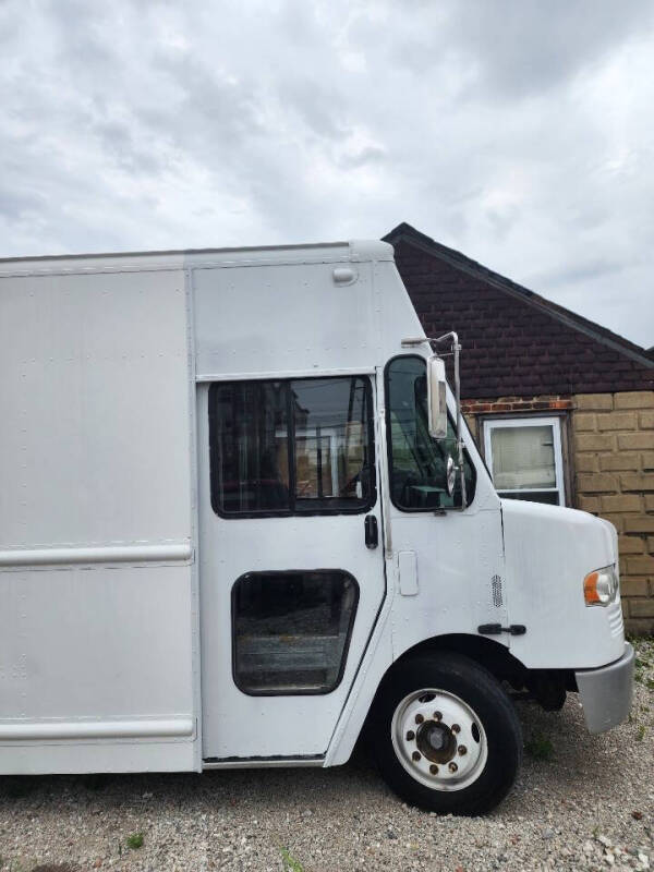 2016 Freightliner MT55 Chassis
