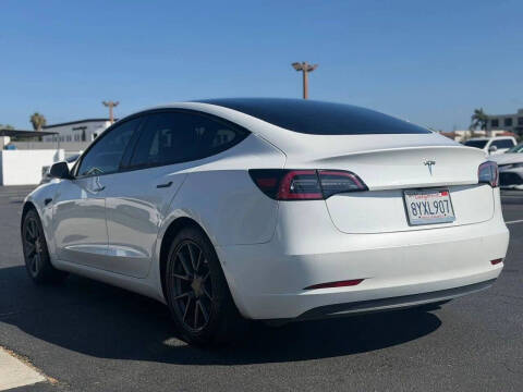 2021 Tesla Model 3 Standard Range Plus