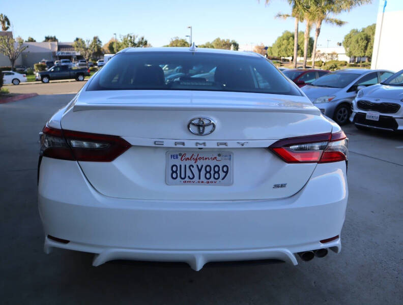 2021 Toyota Camry SE