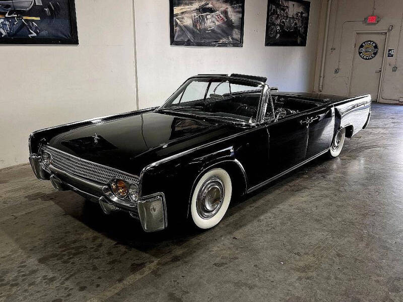 1961 Lincoln Continental