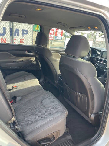 2019 Hyundai Santa Fe SE 2.4L