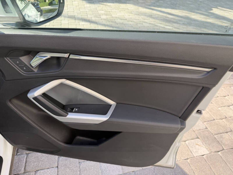 2023 Audi Q3 quattro S line Premium 45 TFSI