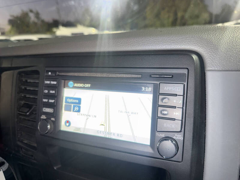 2019 Nissan NV 2500 HD SV