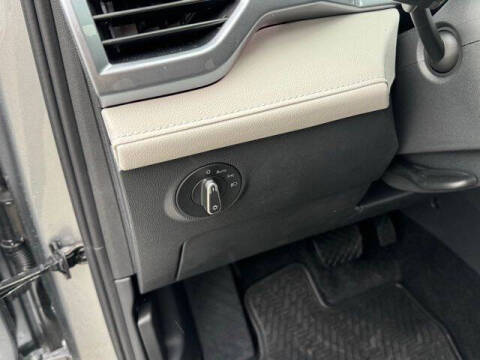 2026 Volkswagen Taos SEL 4Motion