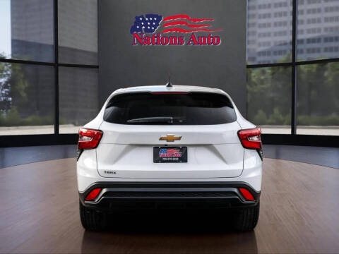 2025 Chevrolet Trax LS