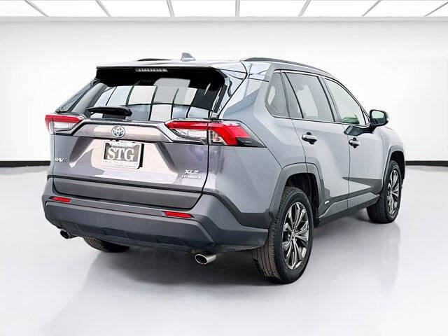2023 Toyota RAV4 Hybrid XLE Premium