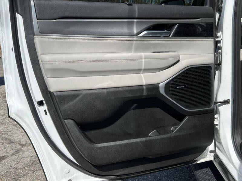 2025 Jeep Wagoneer