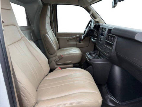 2021 Chevrolet Express 2500
