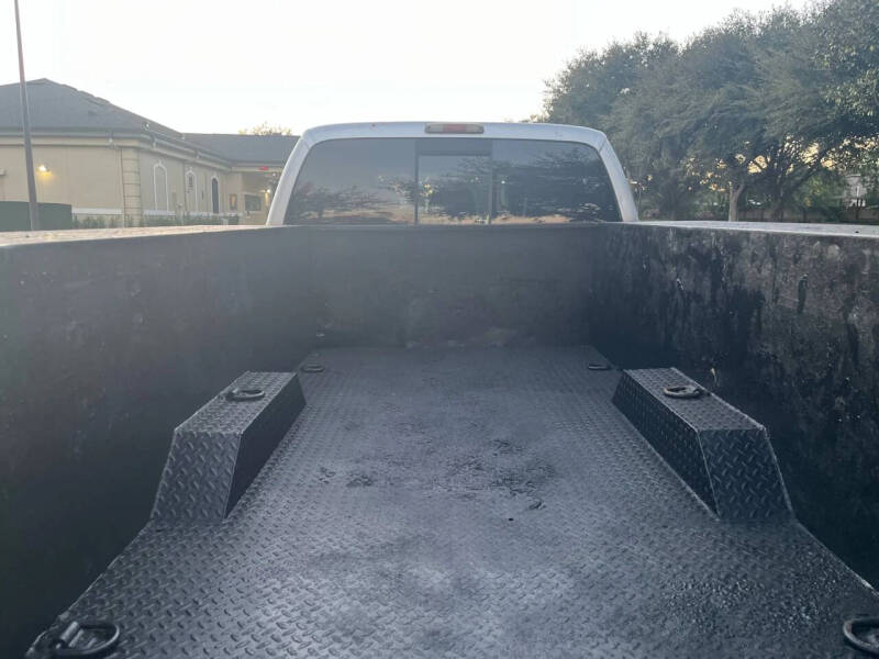 2011 Ford F-350 Super Duty Lariat