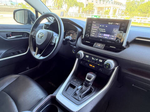 2020 Toyota RAV4 Limited