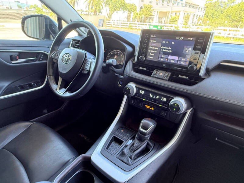 2020 Toyota RAV4 Limited