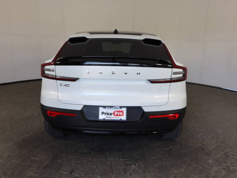 2024 Volvo C40 Recharge Twin Core