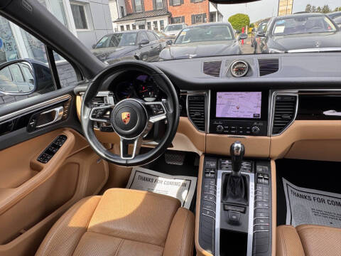 2018 Porsche Macan
