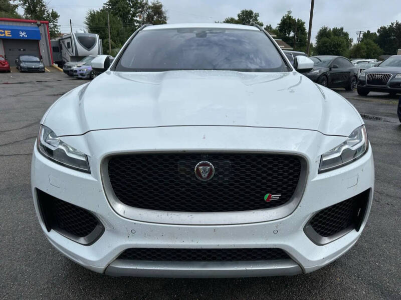 2019 Jaguar F-PACE S