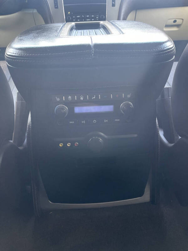 2013 Cadillac Escalade Platinum Edition