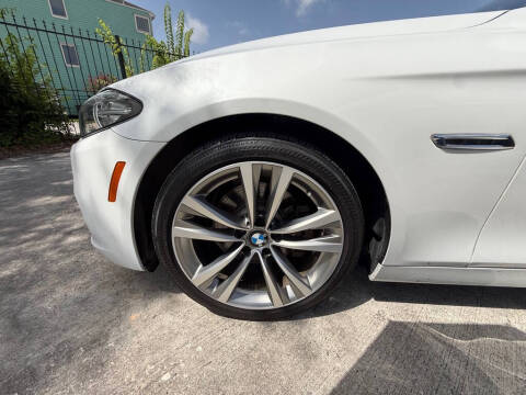2016 BMW 5 Series 528i