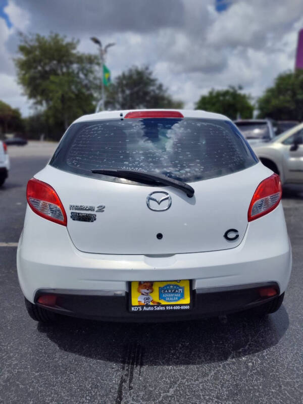 2011 Mazda MAZDA2 Touring