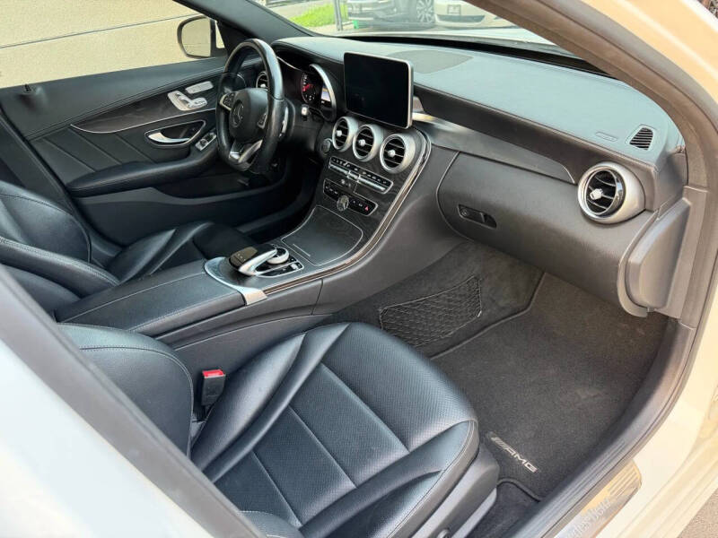 2016 Mercedes-Benz C-Class