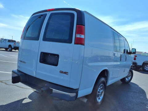 2023 GMC Savana 2500