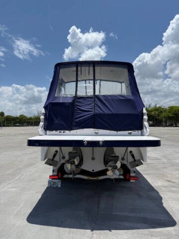 2012 Four Winns V305