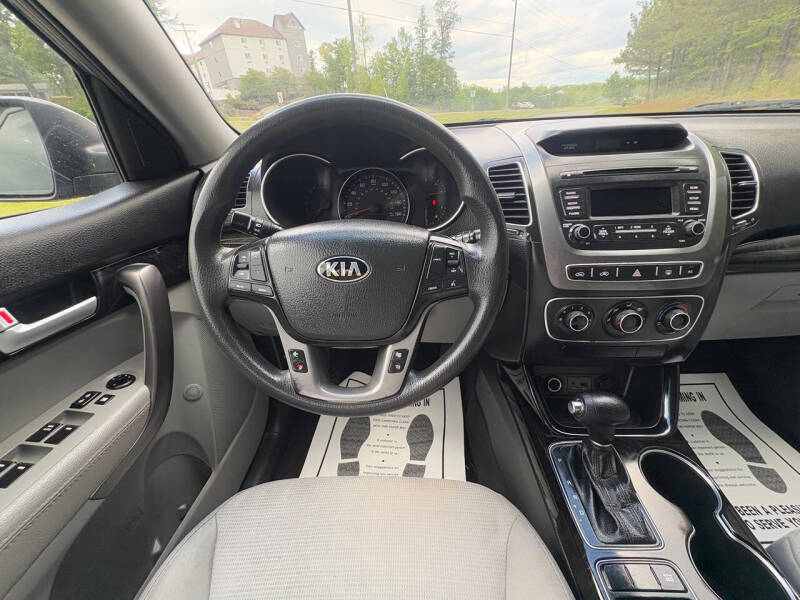 2015 Kia Sorento LX