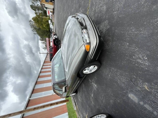 1996 Pontiac Bonneville for sale at Country Auto Sales Inc. in Bristol, VA