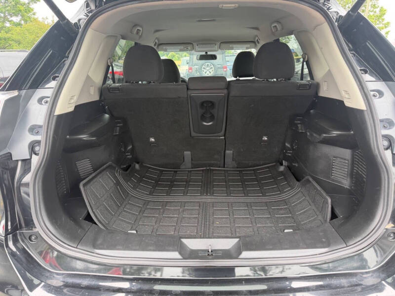 2016 Nissan Rogue SV