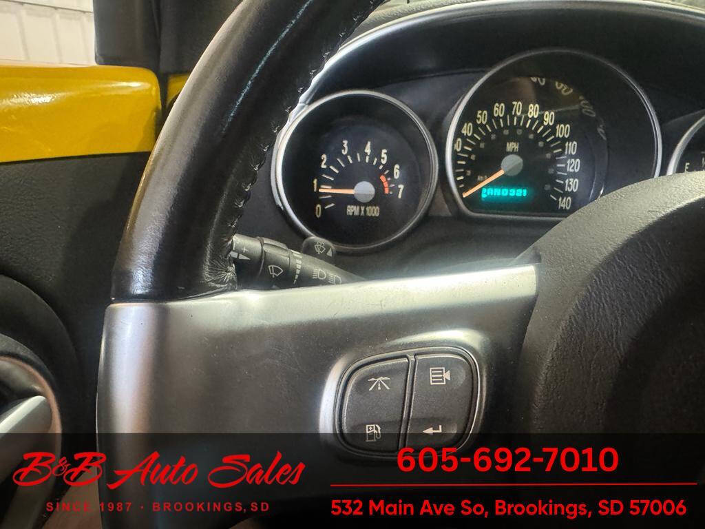 2003 Chevrolet SSR 17