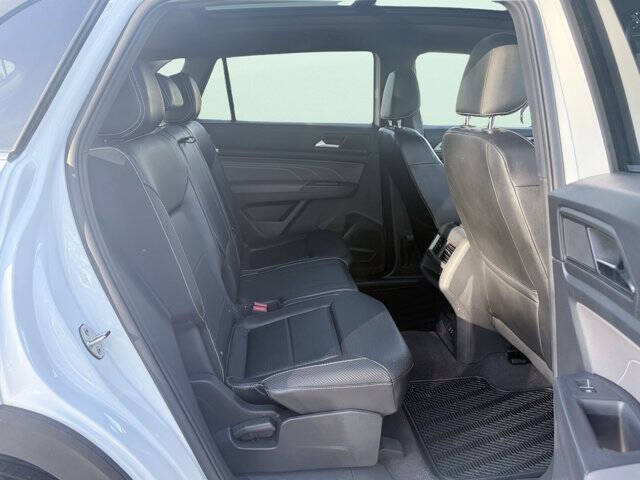 2021 Volkswagen Atlas Cross Sport V6 SE R-Line