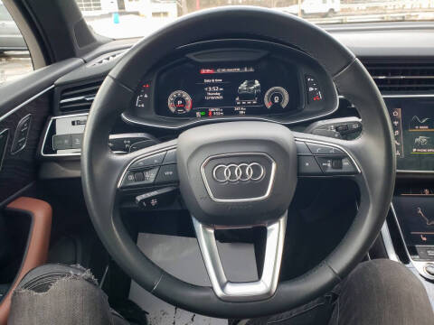 2021 Audi Q7 quattro Premium Plus 55 TFSI
