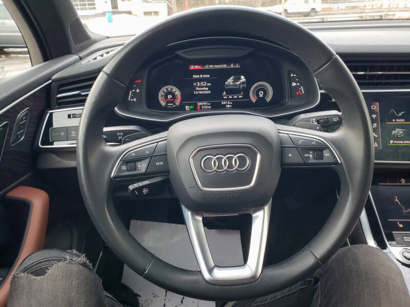 2021 Audi Q7 quattro Premium Plus 55 TFSI