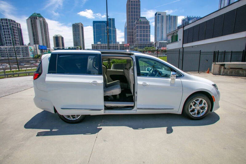 2017 Chrysler Pacifica Limited