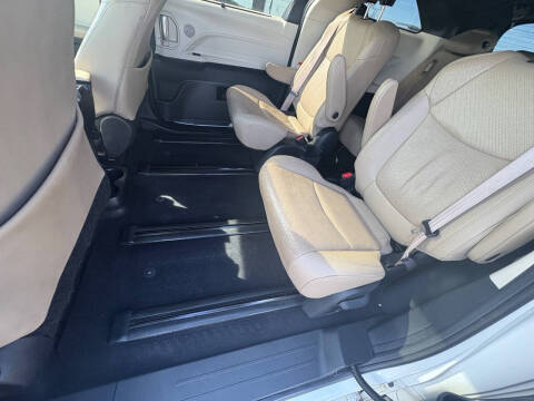 2021 Toyota Sienna Limited 7-Passenger