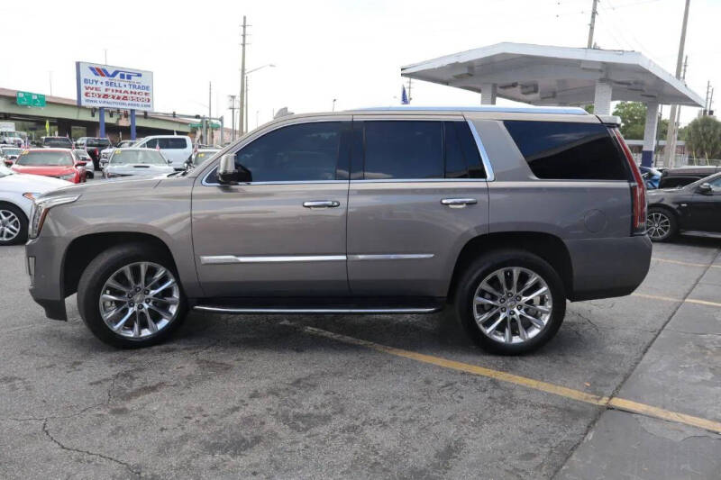 2017 Cadillac Escalade Luxury