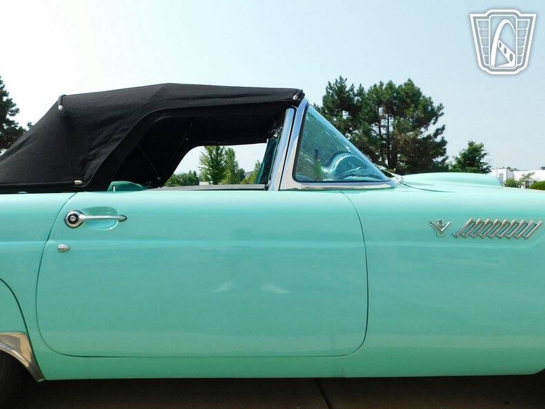 1955 Ford Thunderbird