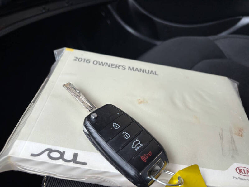 2016 Kia Soul +