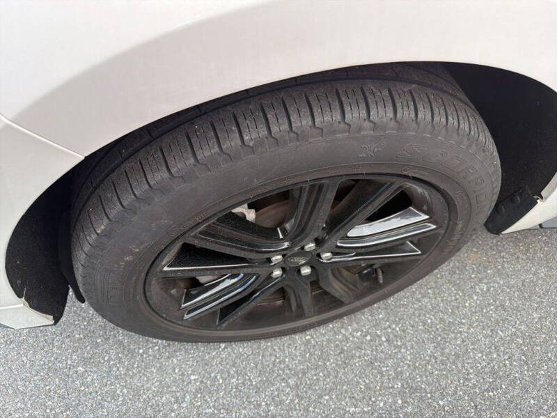 2022 Ford Edge ST-Line
