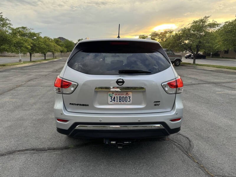 2014 Nissan Pathfinder SV