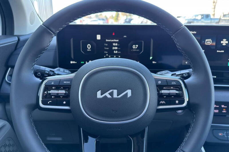 2026 Kia Carnival SX