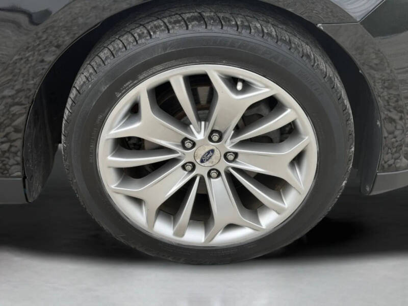 2015 Ford Taurus Limited