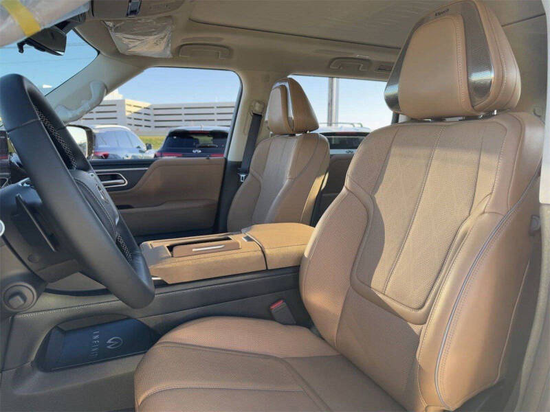 2025 Infiniti QX80 Sensory