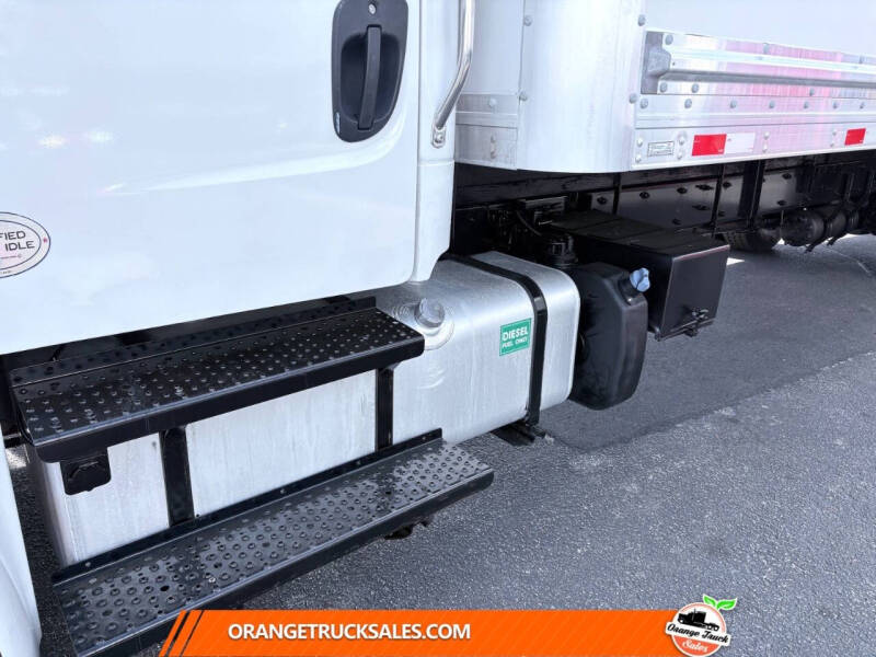 2020 Freightliner M2 106