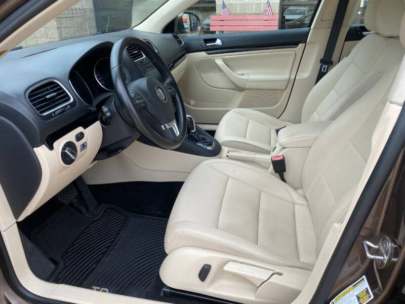 2012 Volkswagen Jetta SportWagen TDI