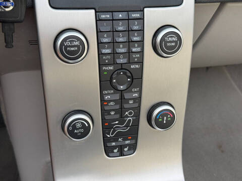 2009 Volvo C70 T5