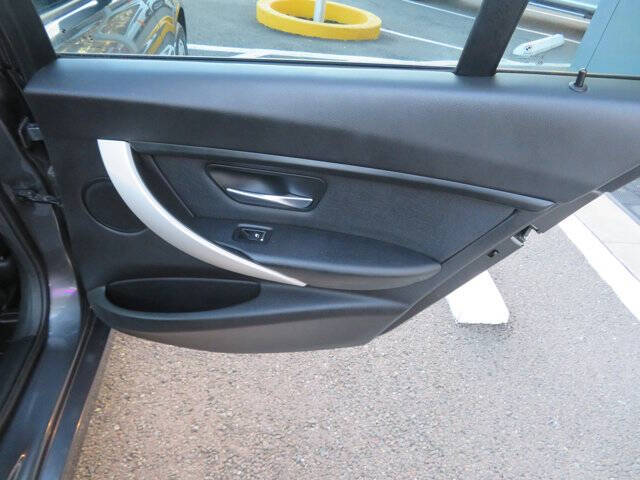 2018 BMW 3 Series 320i xDrive