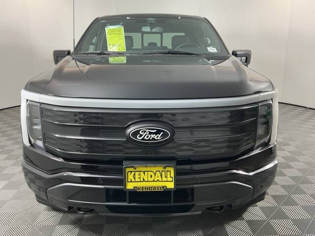 2025 Ford F-150 Lightning Platinum