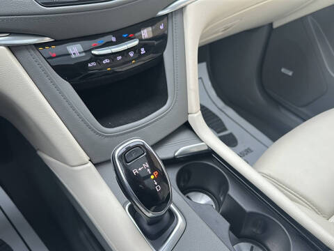 2018 Cadillac XT5 Luxury