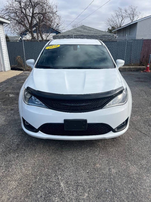 2020 Chrysler Pacifica Touring