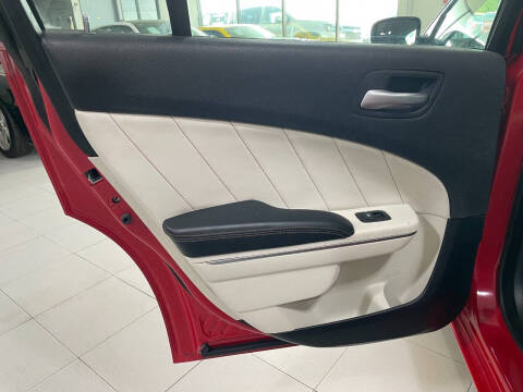 2015 Dodge Charger SXT