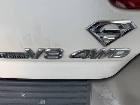 2004 Toyota Sequoia SR5